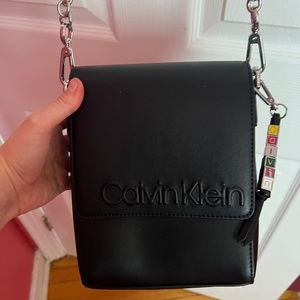 Calvin Klein cross body purse with keychain